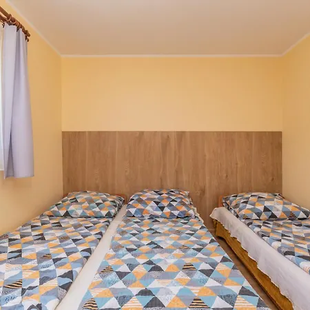 Pod Zlotym Debem *