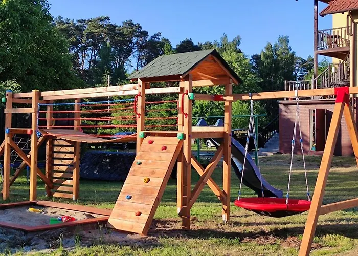 Pod Zlotym Debem Jaktstuga Kąty Rybackie